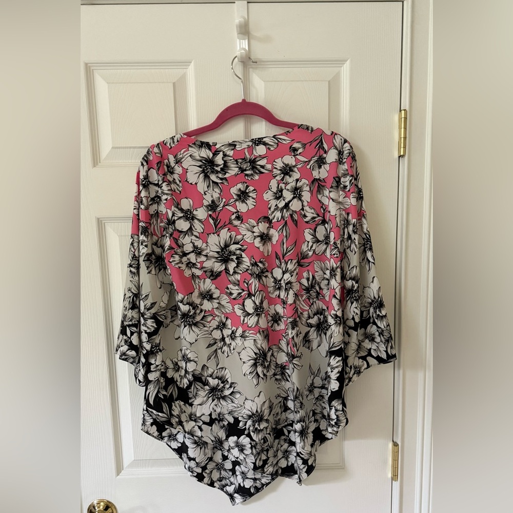 Alfani Pink, black and white  Asymmetrical 3/4 Sleeve Blouse. Size 0X